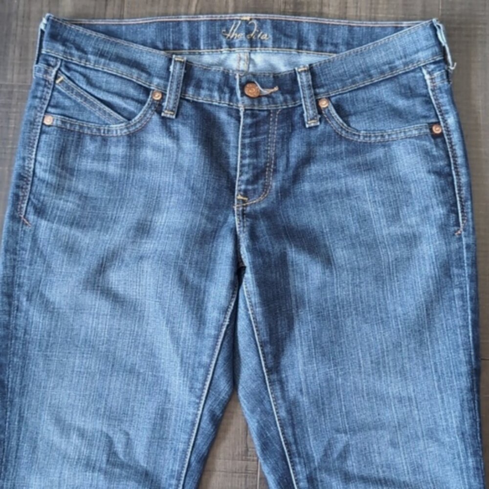 Old Navy The Diva Bootcut Jeans Womens Size 6 Blue Mid Rise Denim - Picture 5 of 10